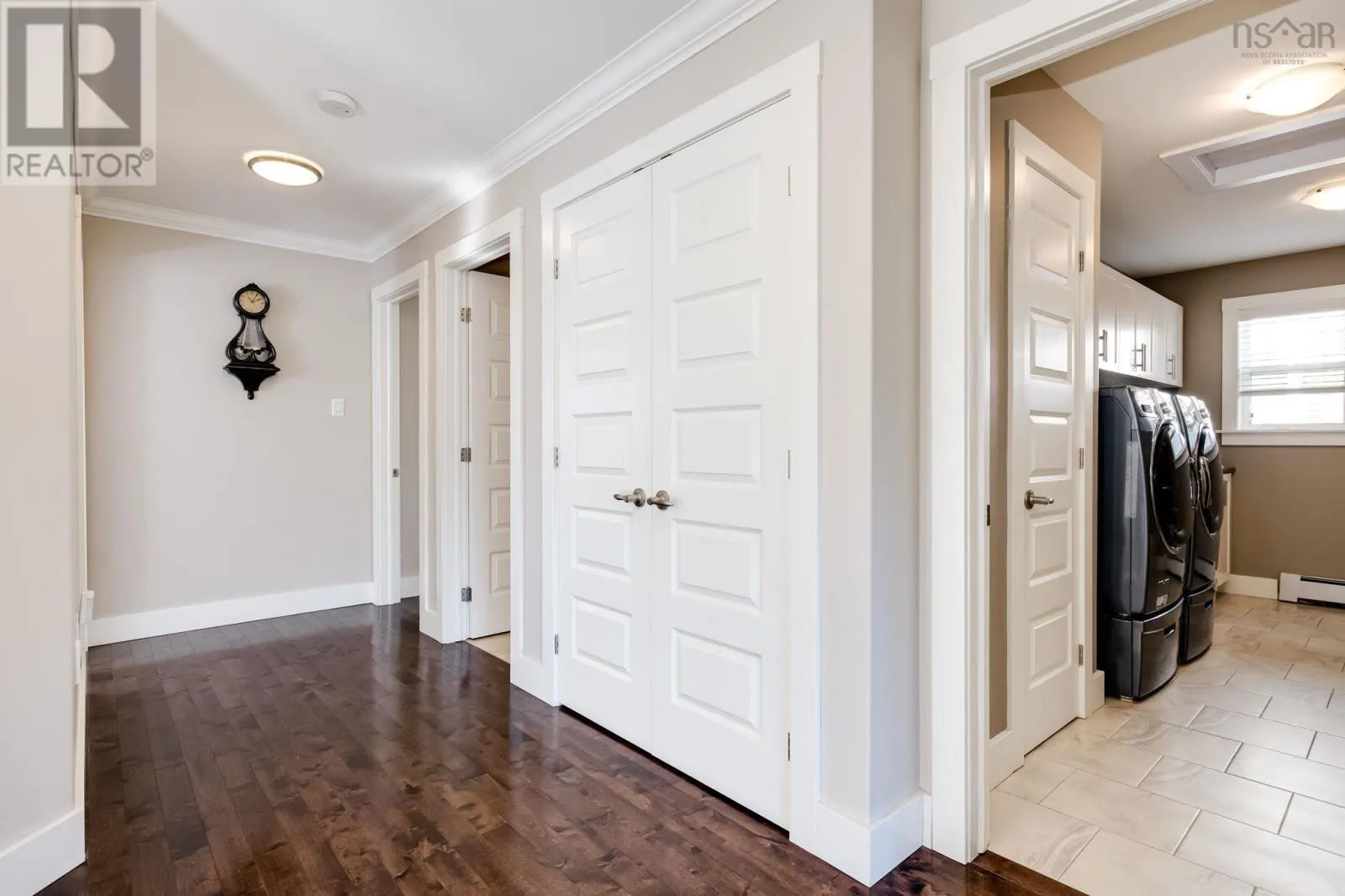 32 Hollyhock Way