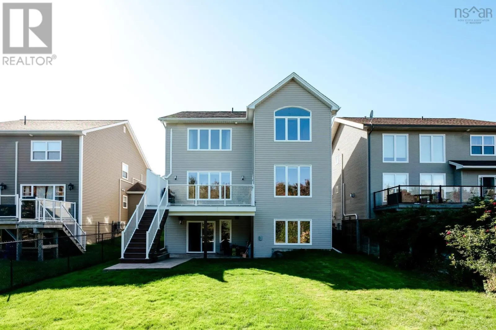 32 Hollyhock Way