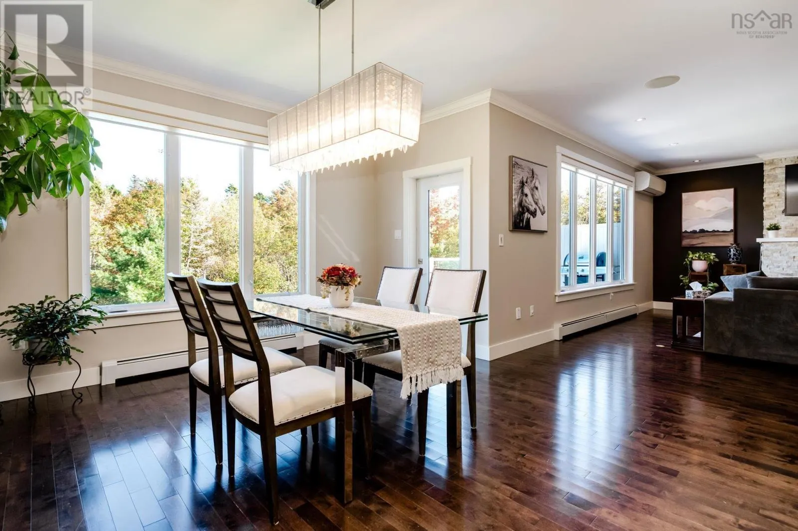 32 Hollyhock Way