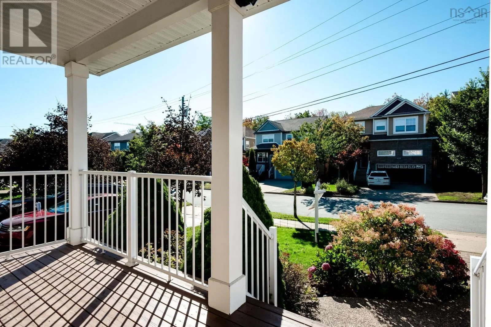 32 Hollyhock Way
