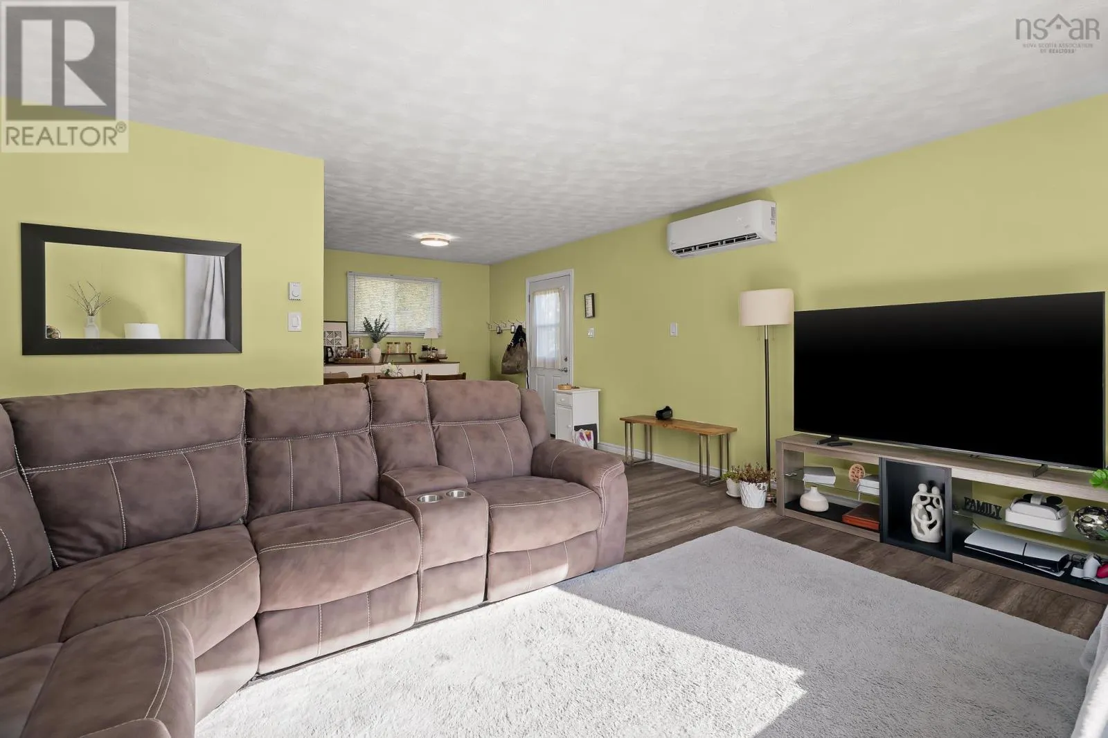 1022/1024 Marie Crescent