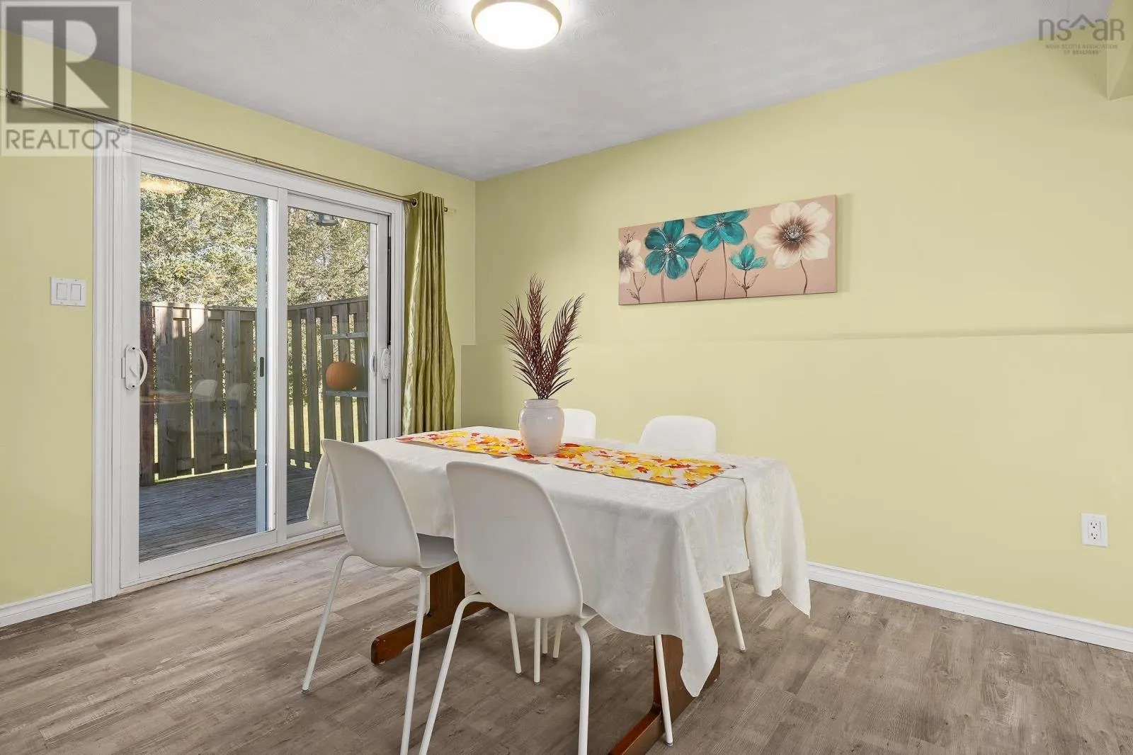 1022/1024 Marie Crescent