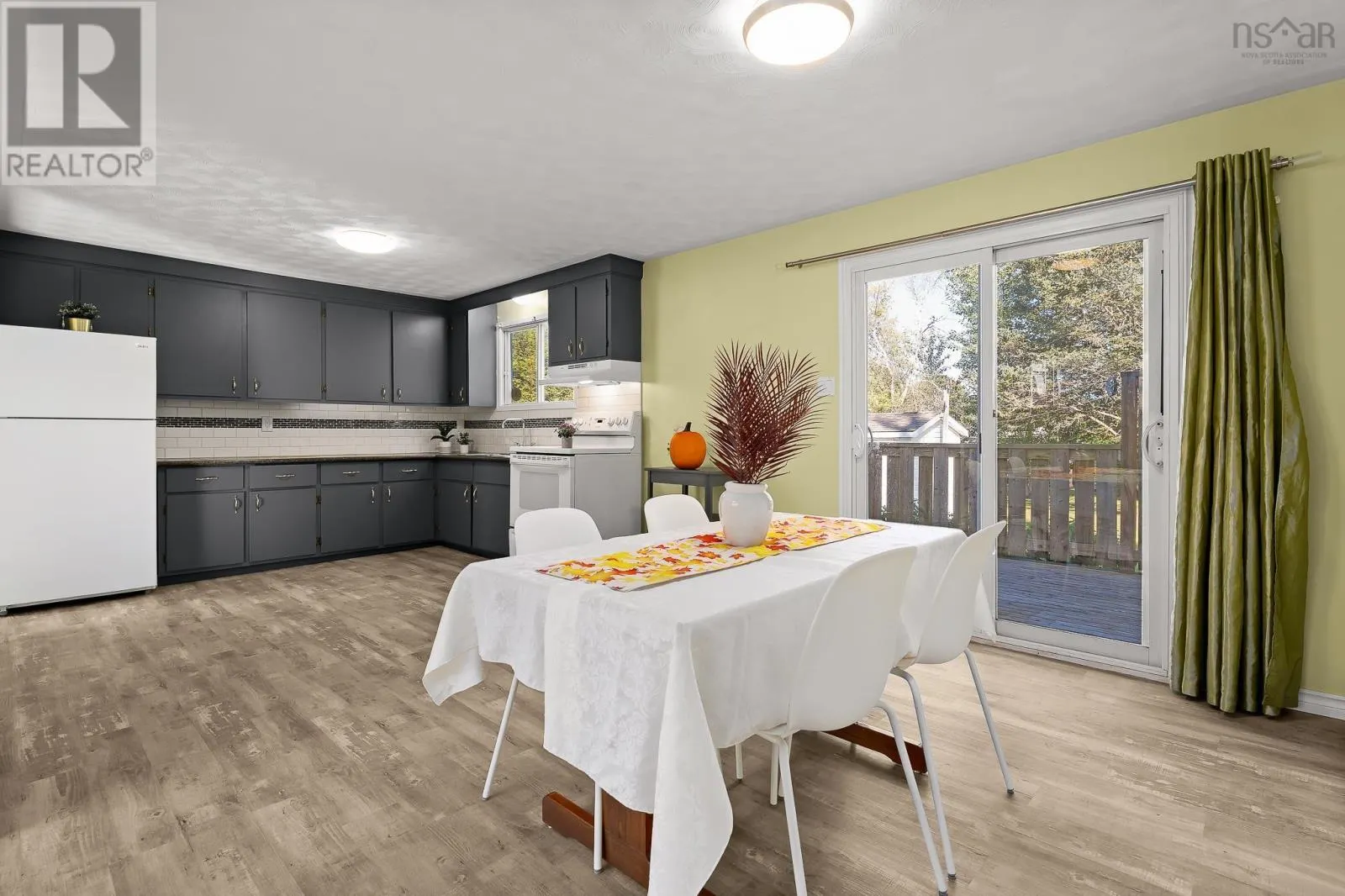 1022/1024 Marie Crescent