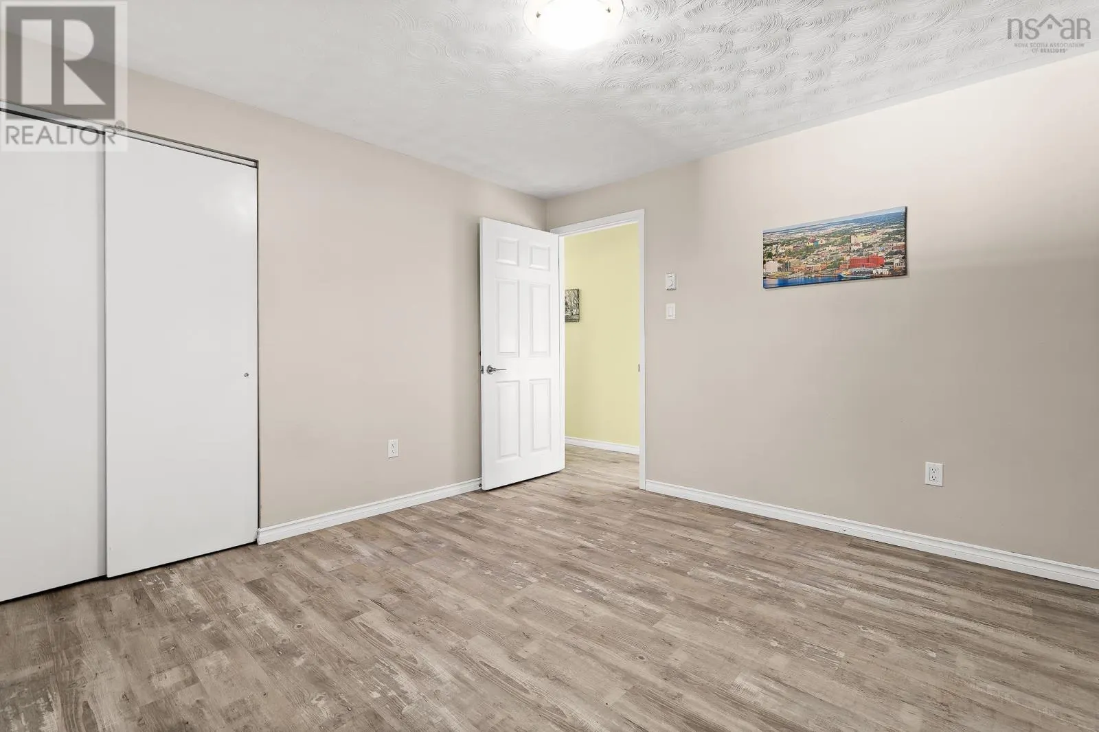 1022/1024 Marie Crescent