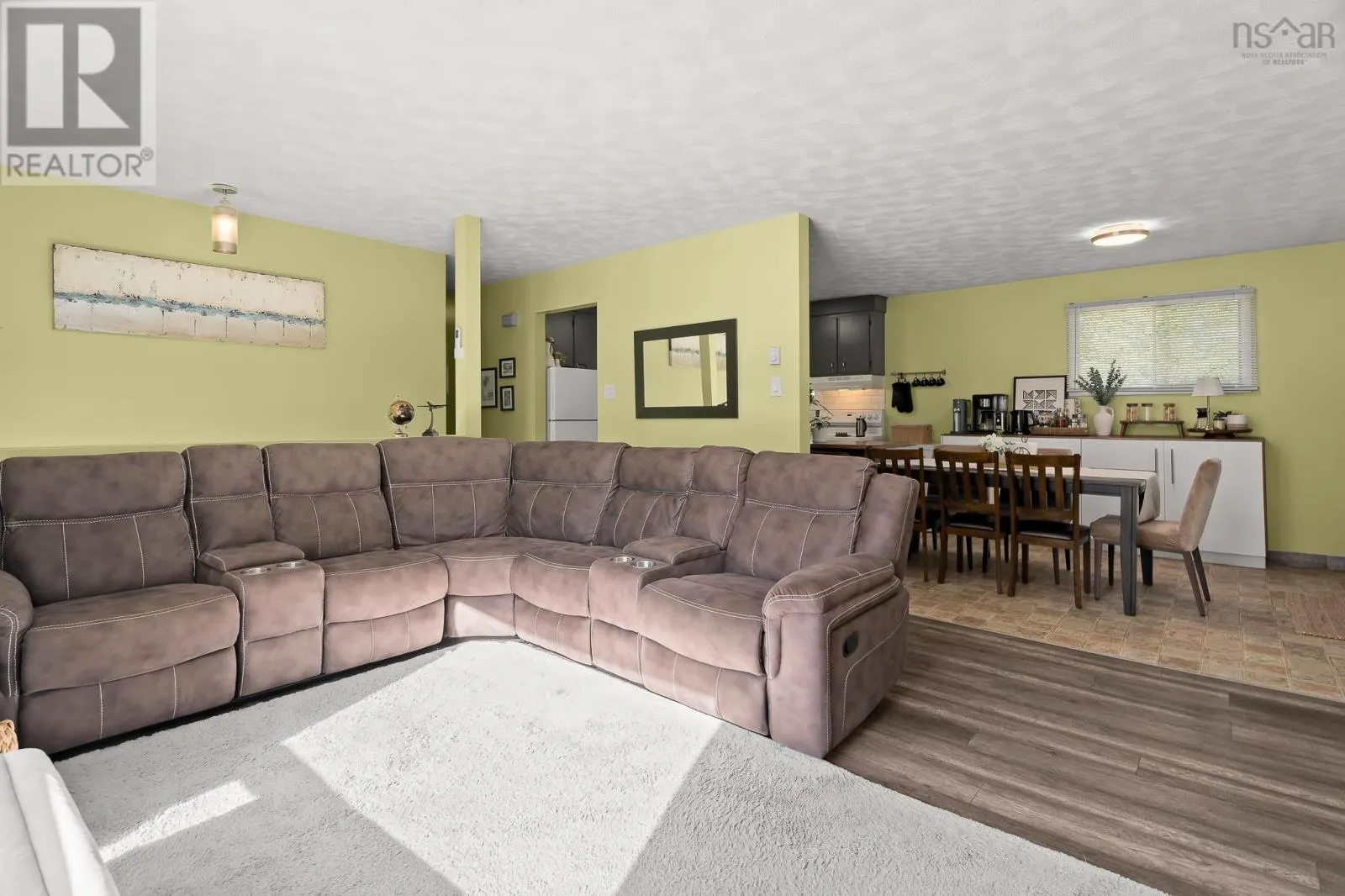 1022/1024 Marie Crescent