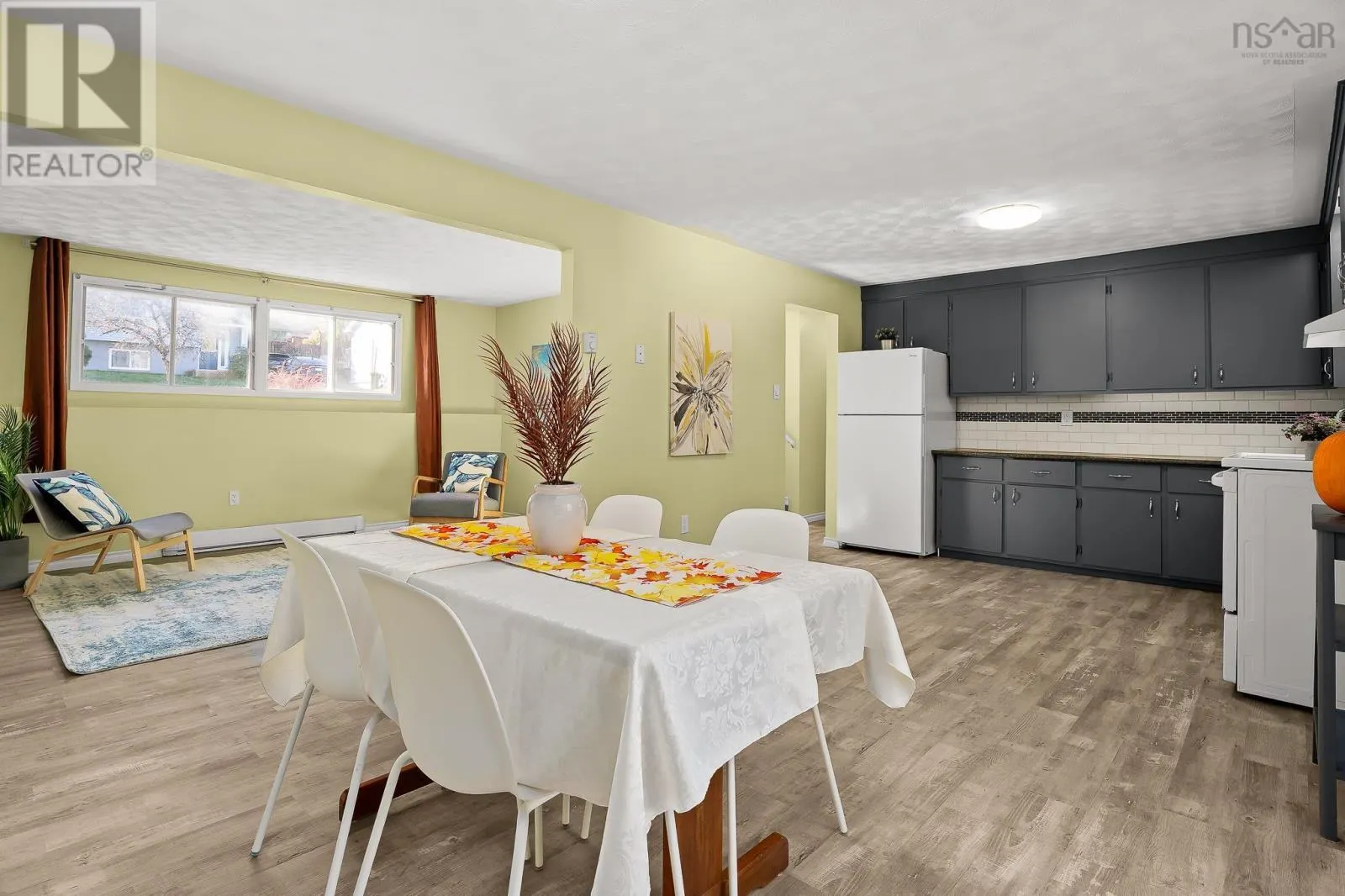 1022/1024 Marie Crescent