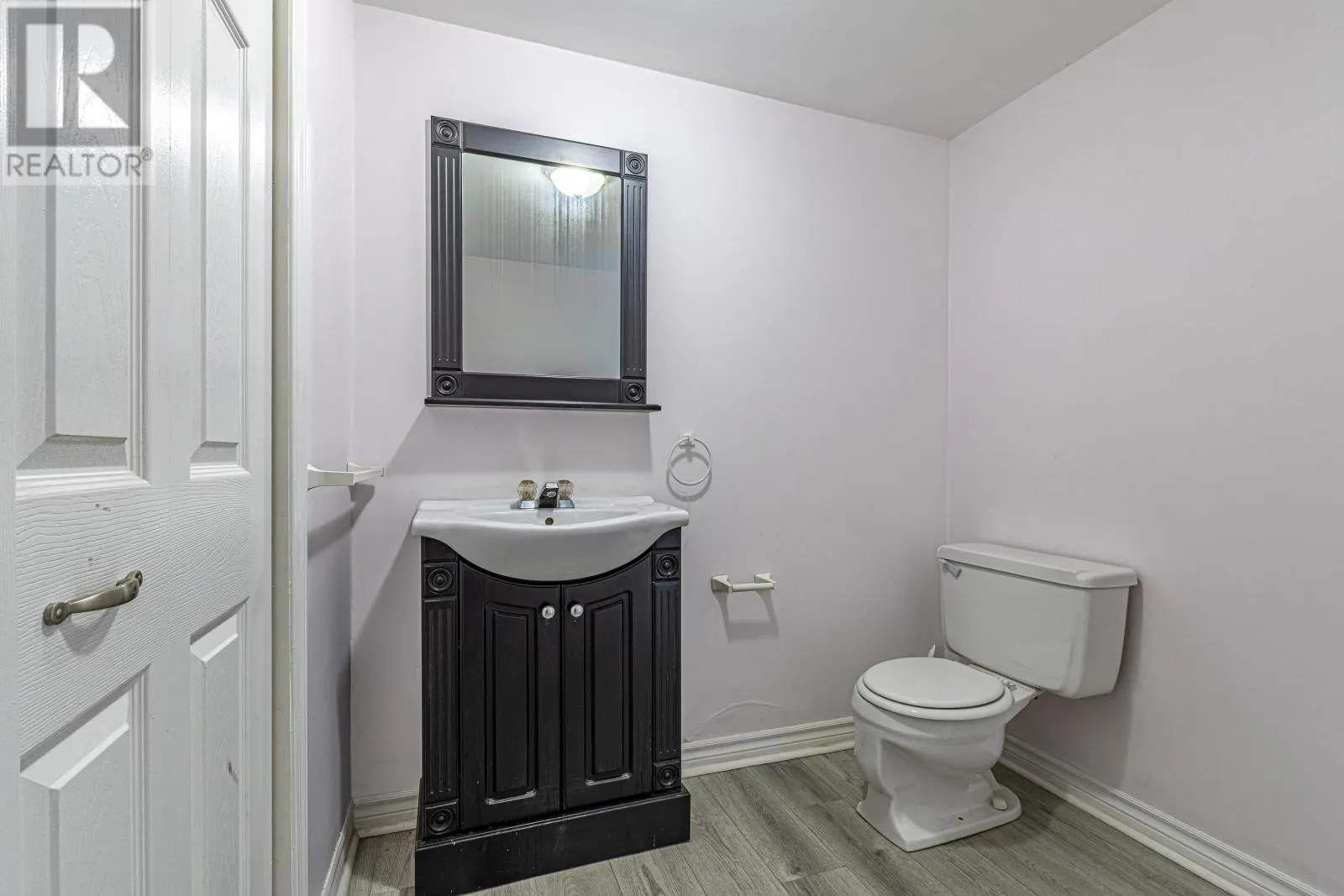 324 Kinlock Road