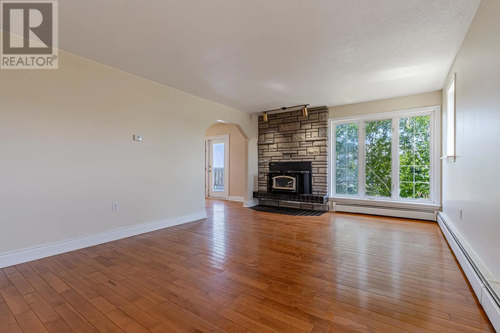 324 Kinlock Road