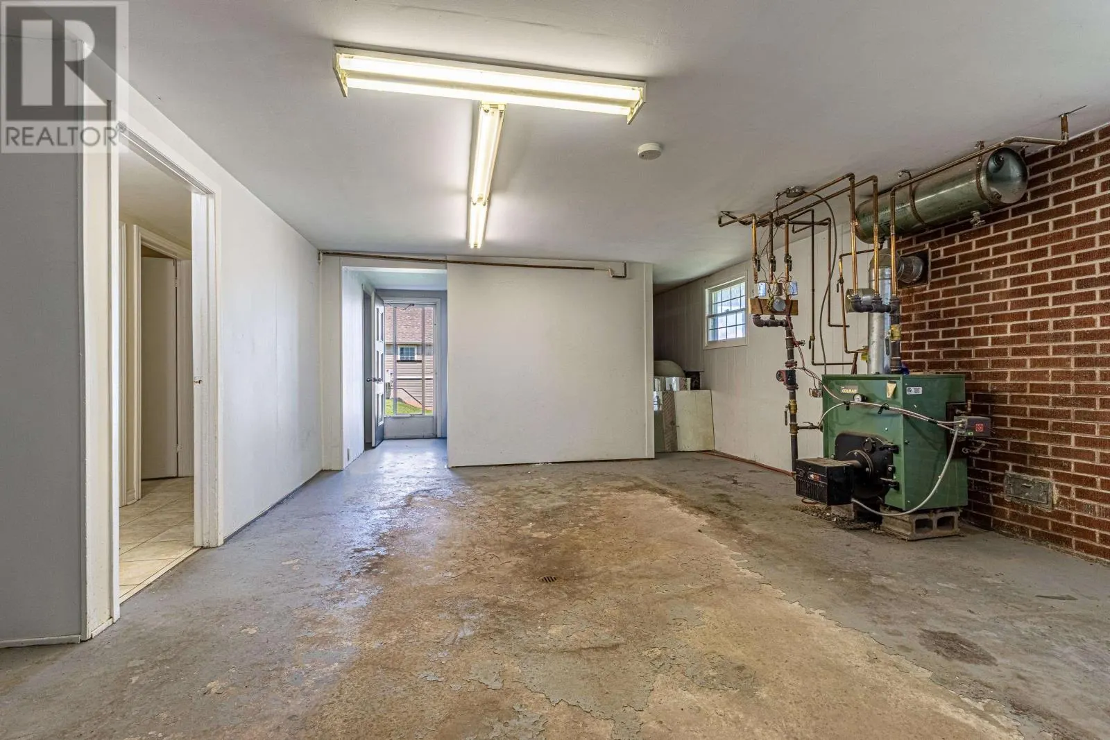 324 Kinlock Road