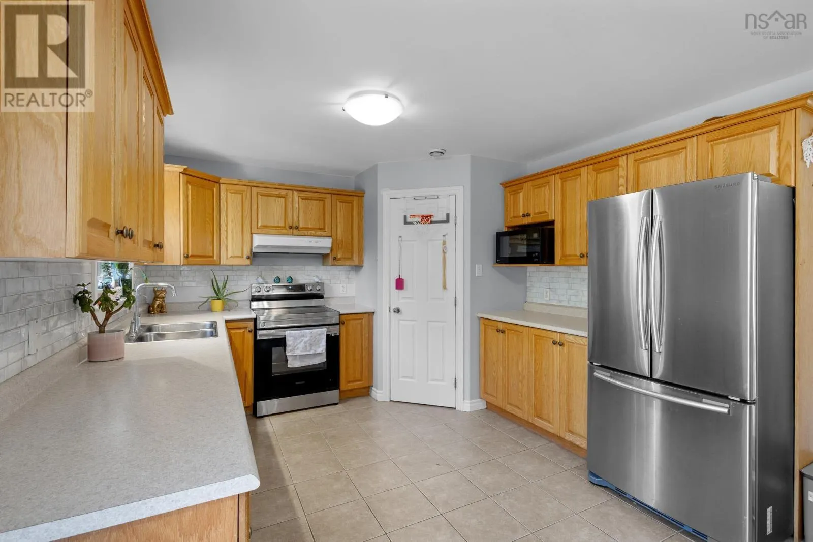 71 Yoon Court