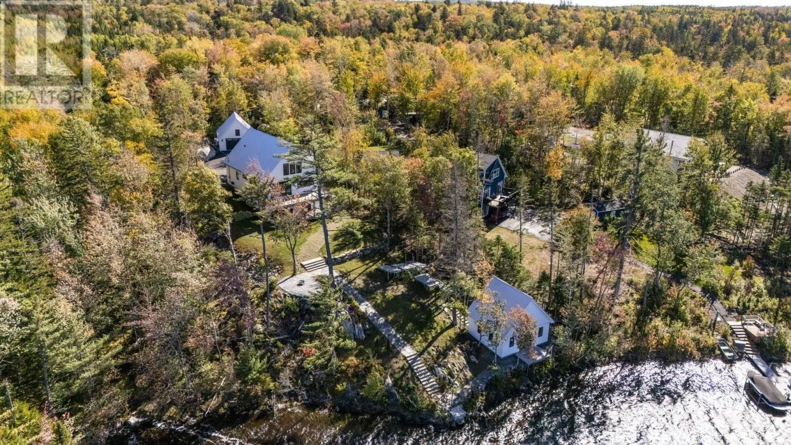22 Western Point Lane