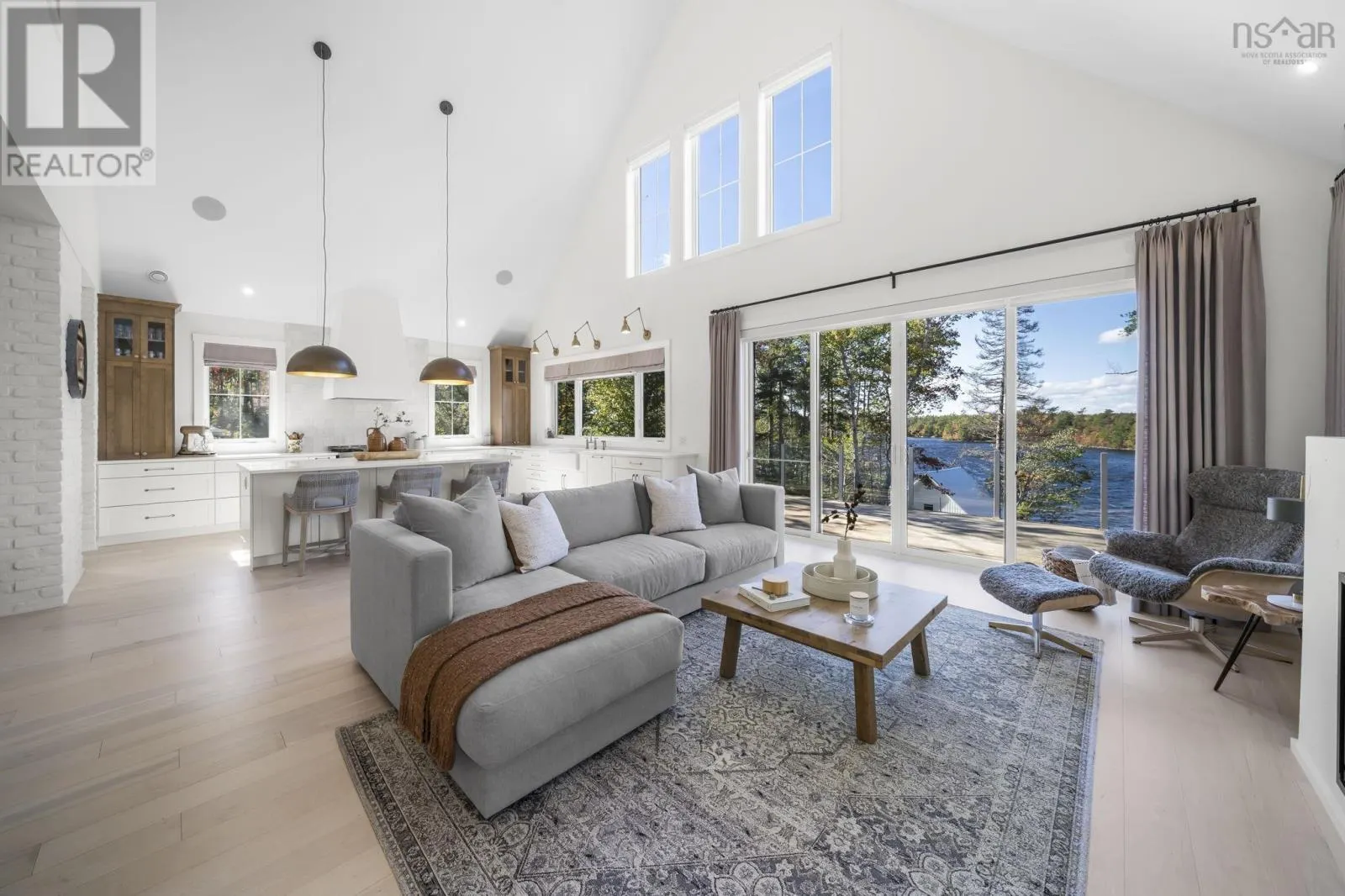 22 Western Point Lane