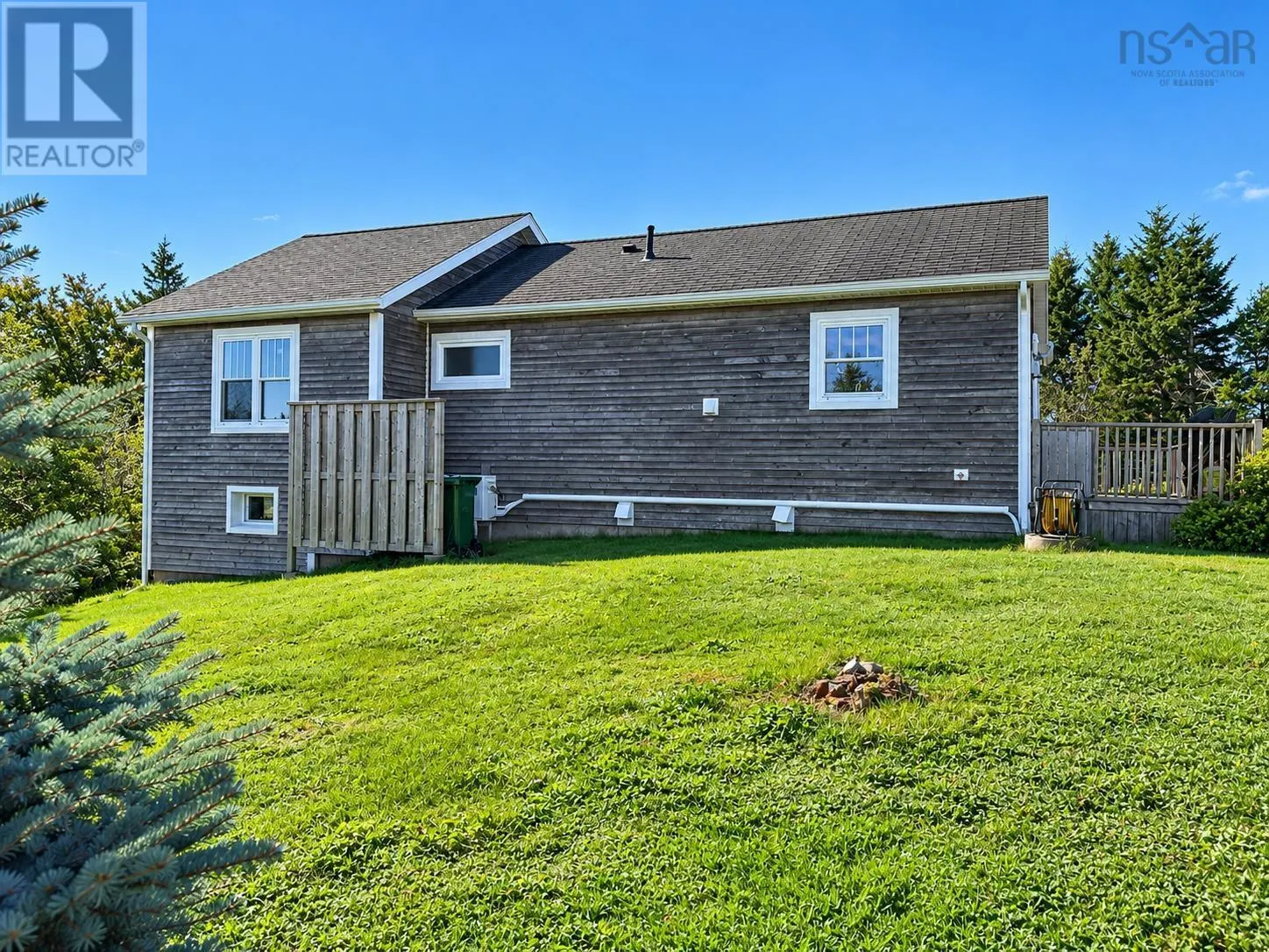 44 Eagle Head Wharf Road