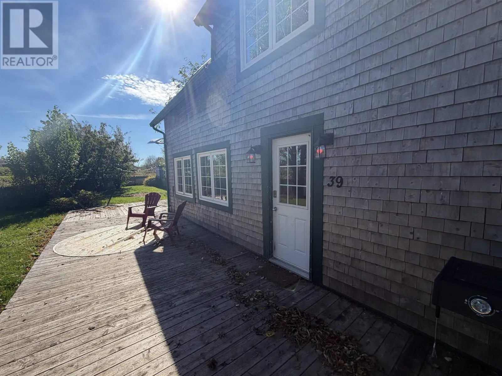 39 Weir Drive