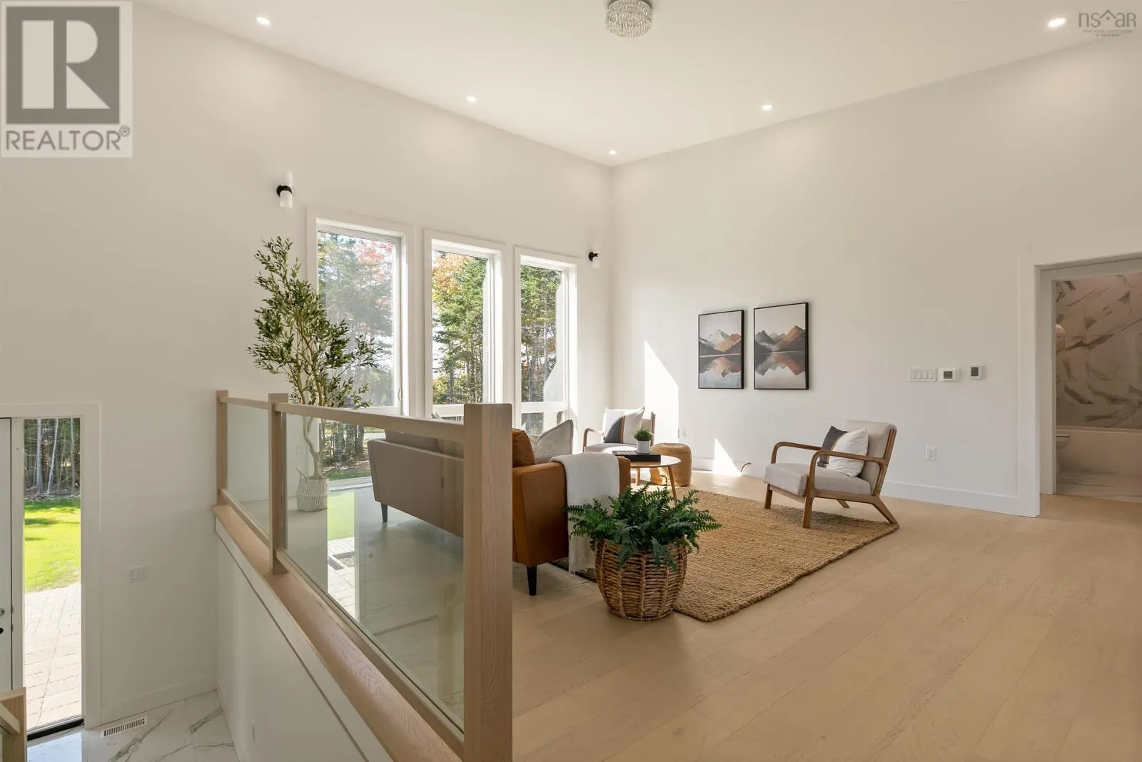 394 Canoe Crescent