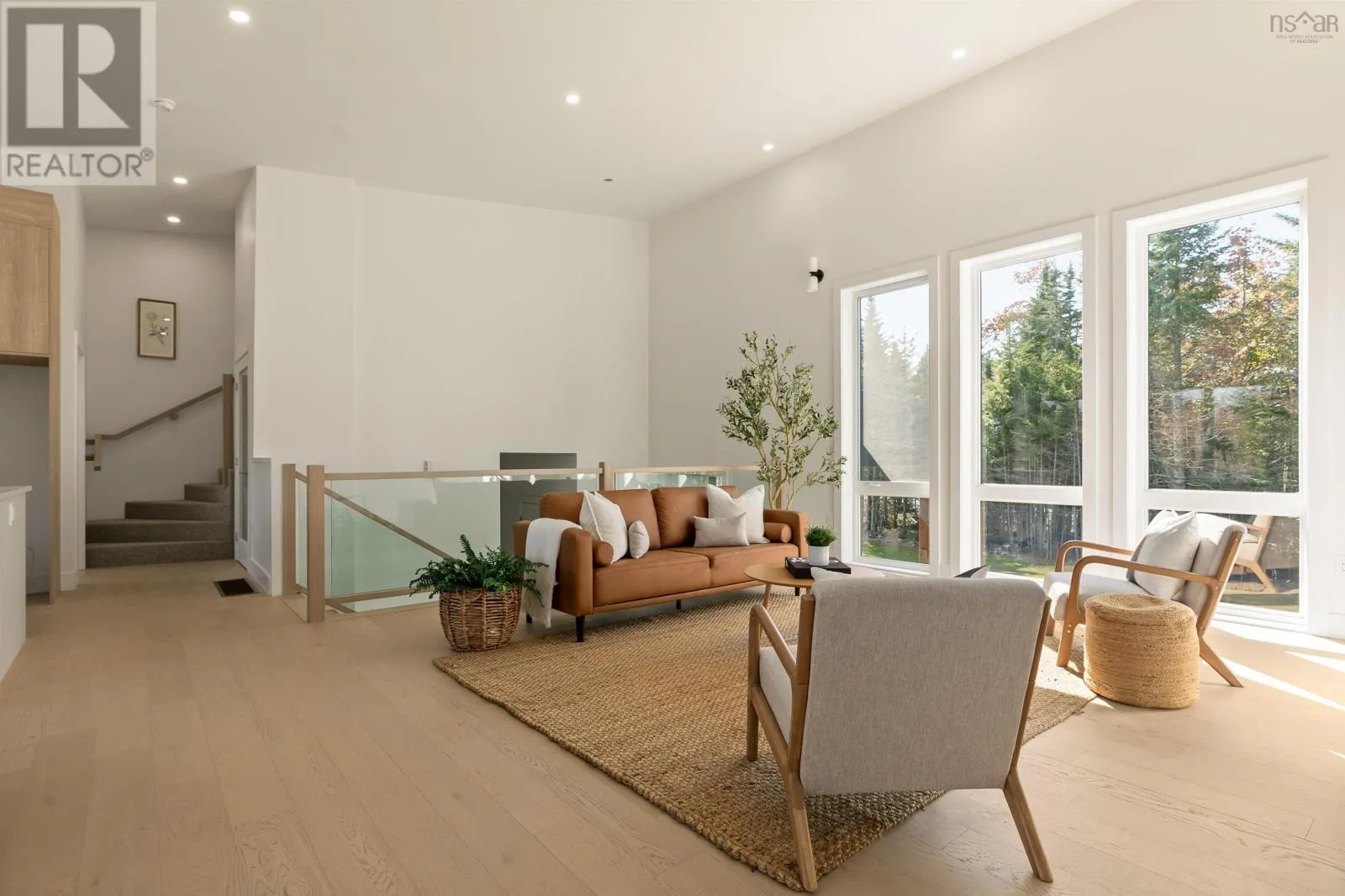 394 Canoe Crescent