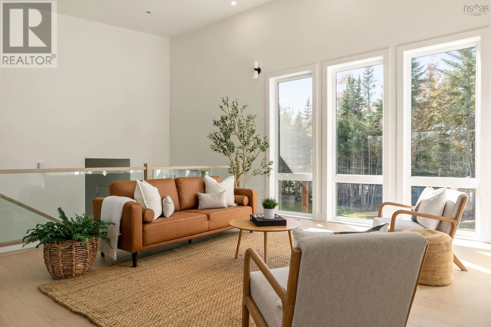 394 Canoe Crescent