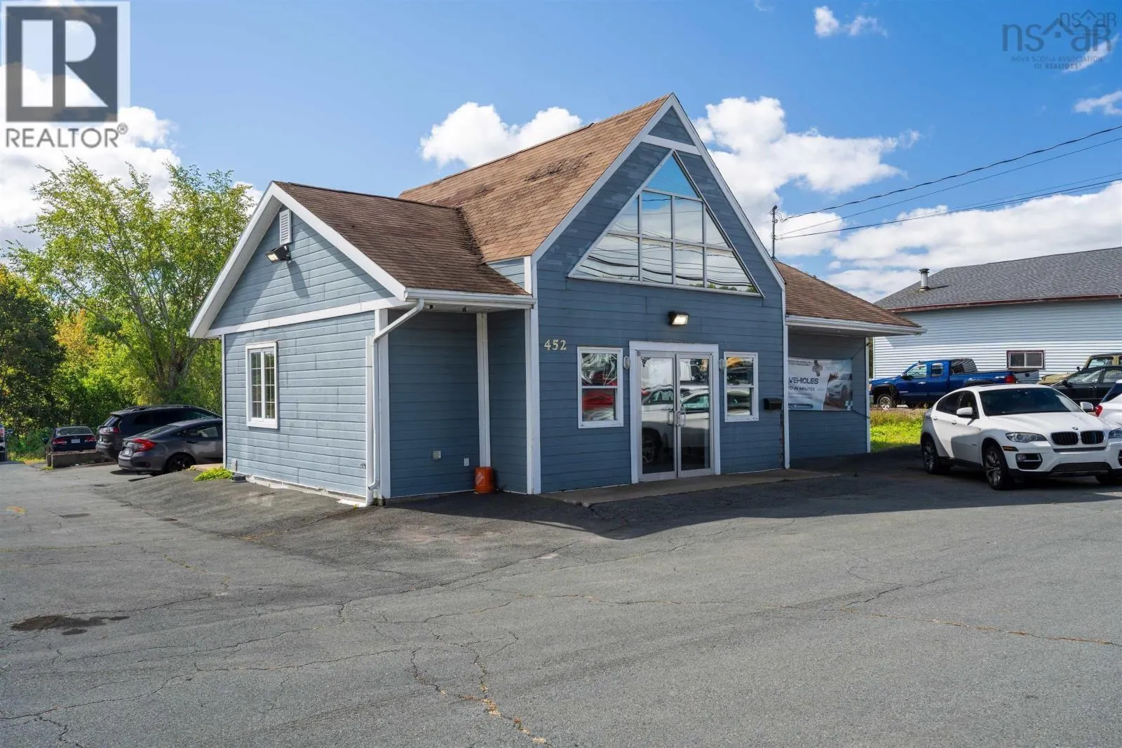 452 Sackville Drive