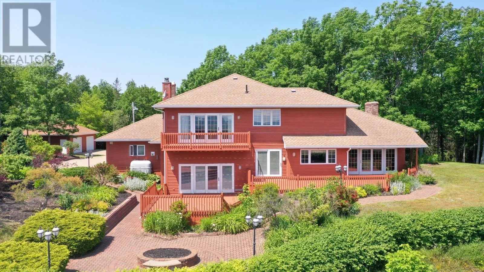 1608 Brow Of Mountain Road