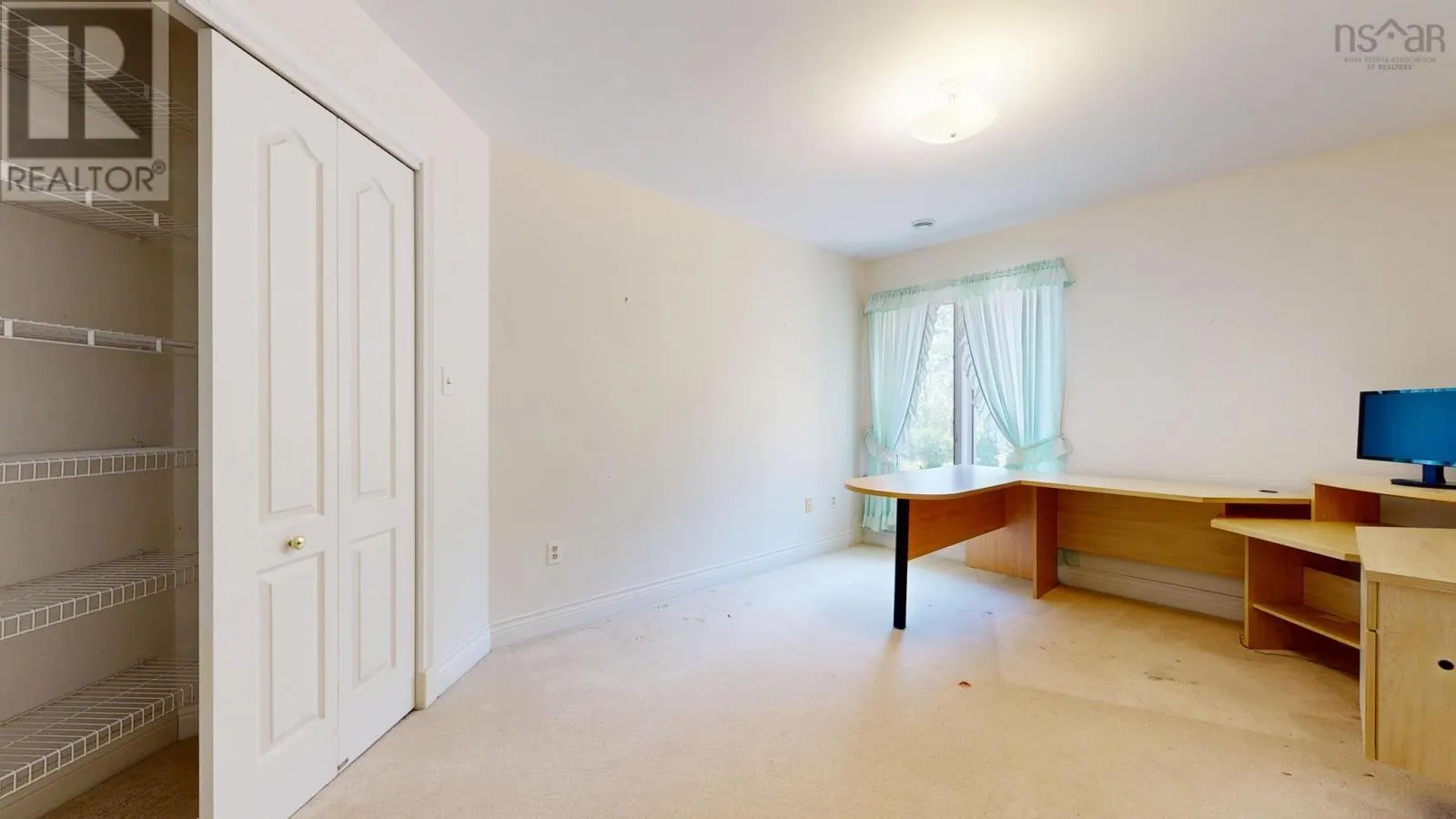 1608 Brow Of Mountain Road