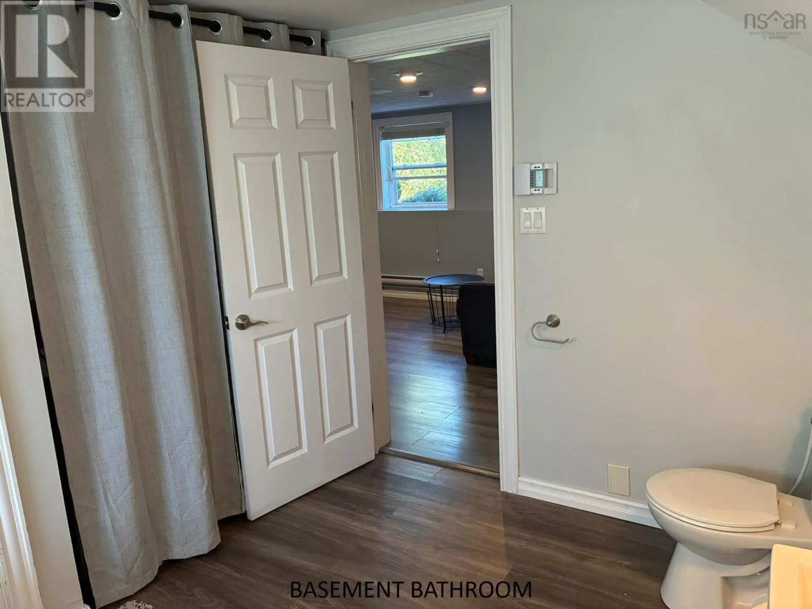 22 CEDAR Crescent