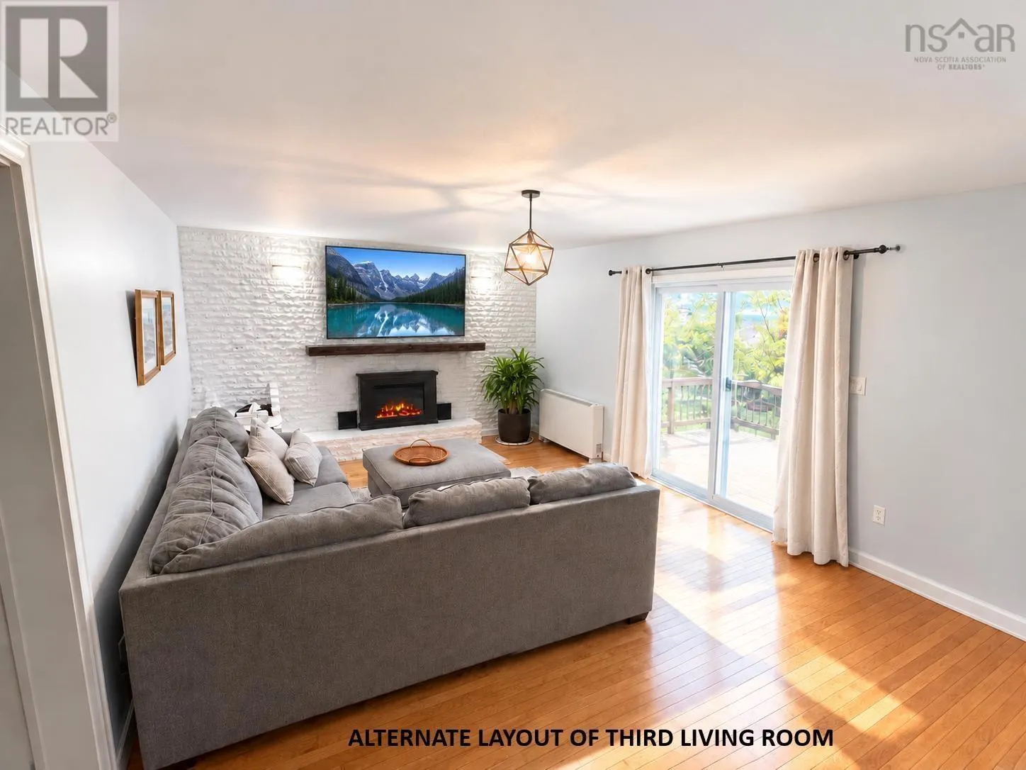 22 CEDAR Crescent