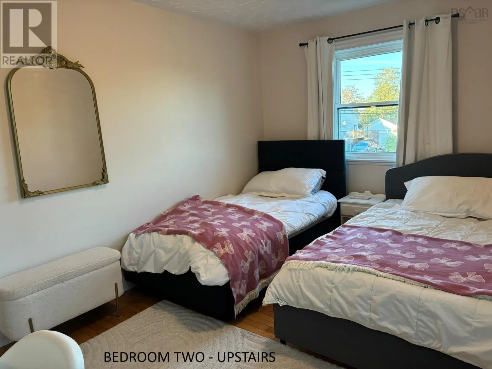 22 CEDAR Crescent
