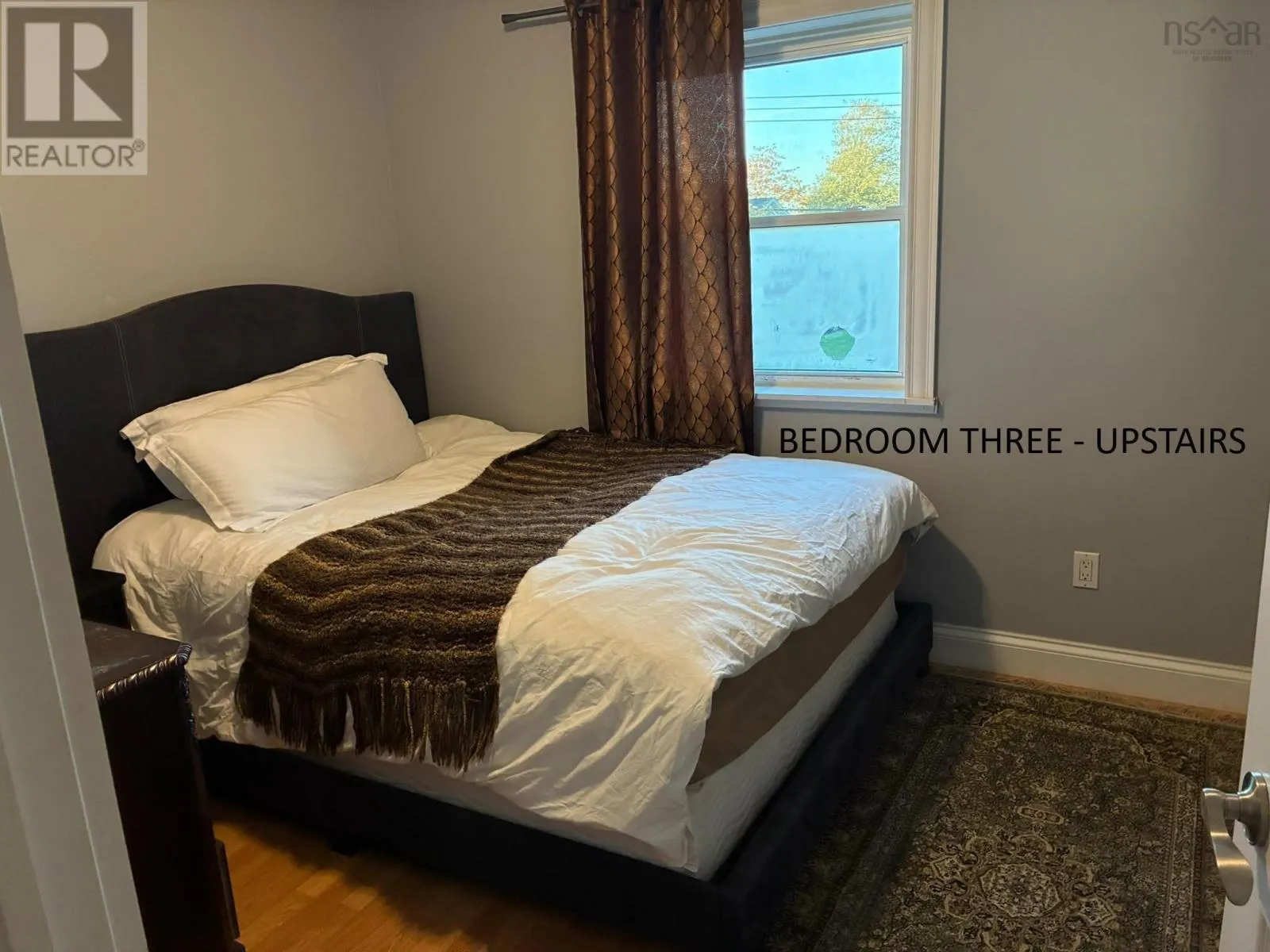 22 CEDAR Crescent