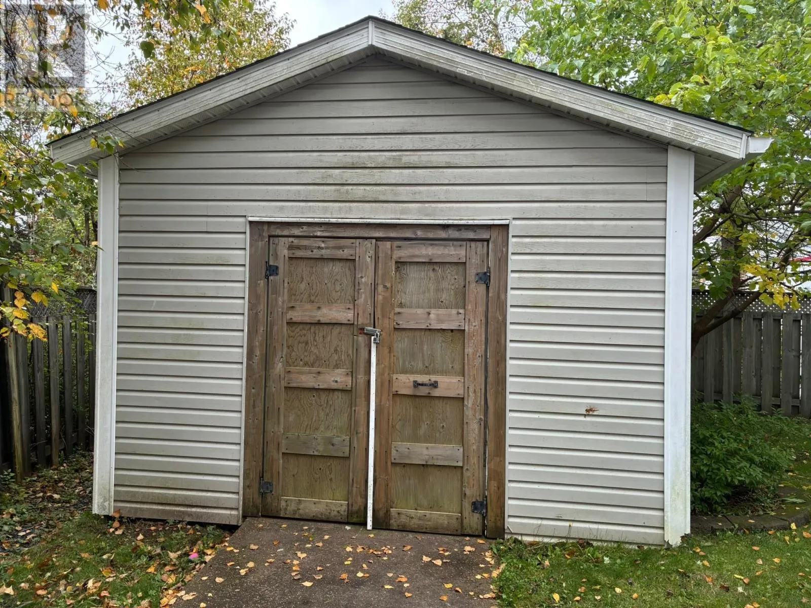 22 CEDAR Crescent