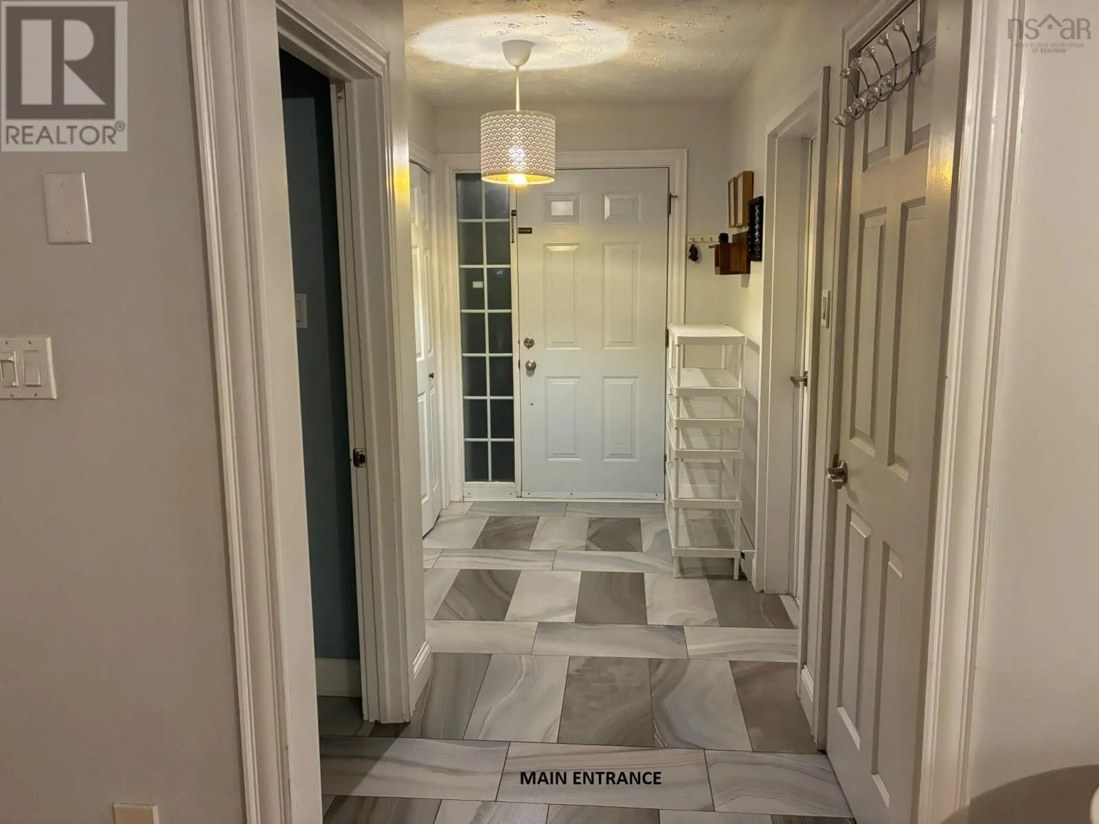 22 CEDAR Crescent