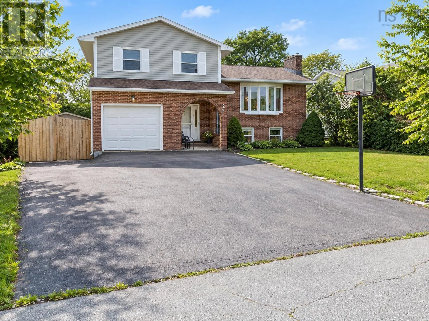 22 CEDAR Crescent