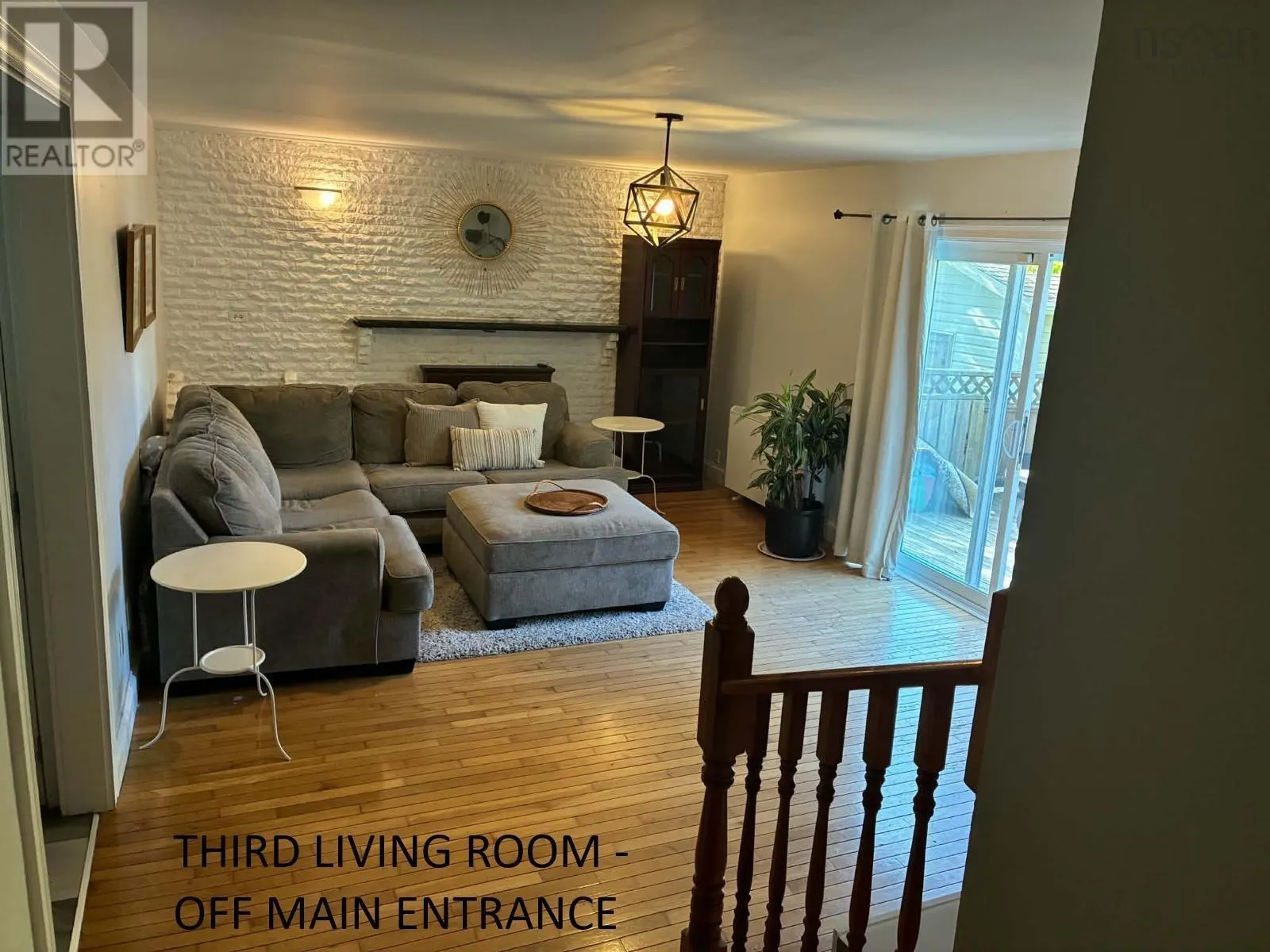 22 CEDAR Crescent