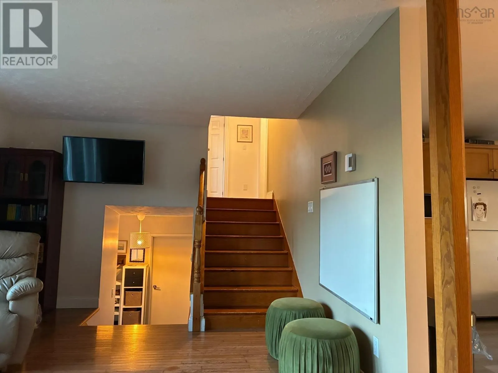 22 CEDAR Crescent