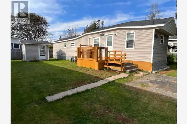 38 Linkletter Estate