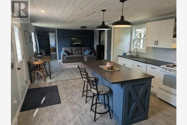 11 Riverview Drive
