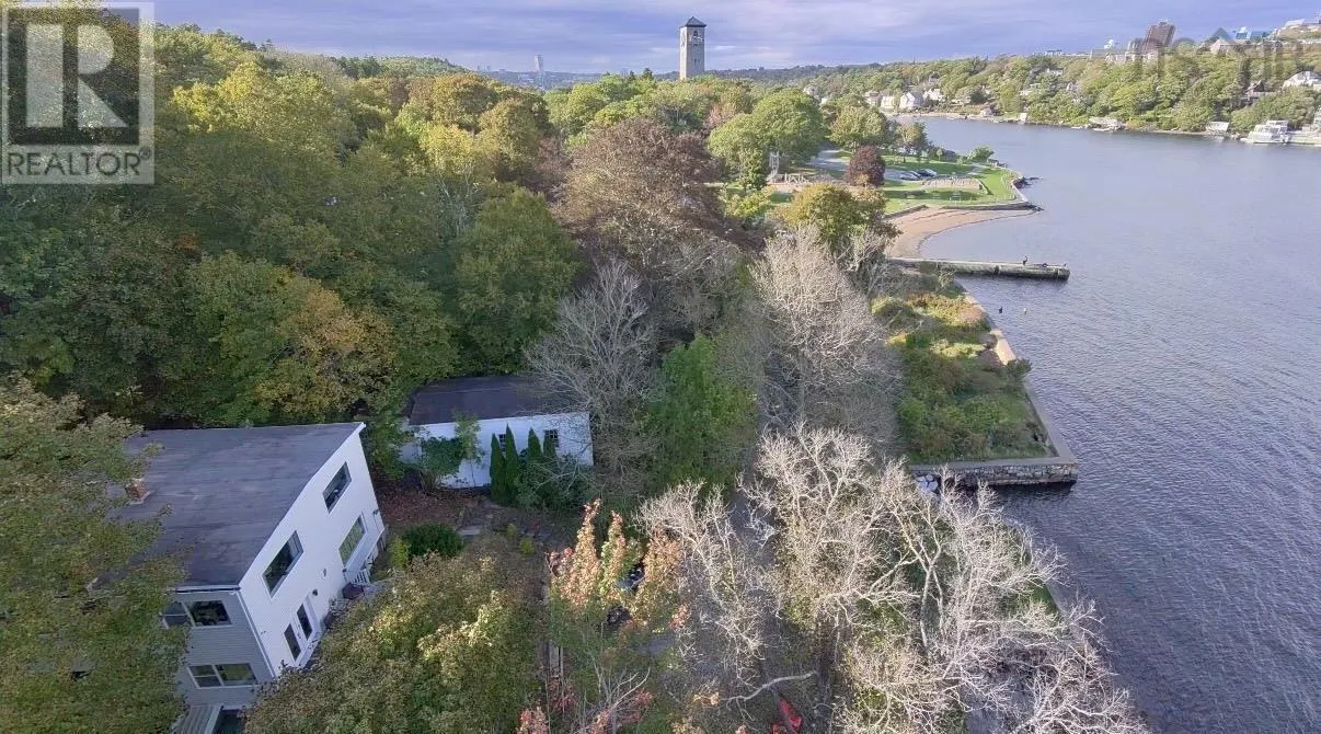 9 Milton Drive