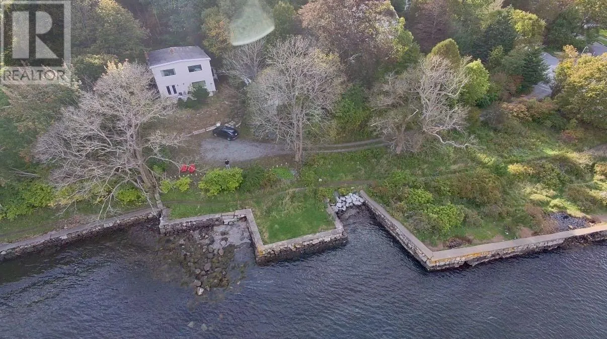 9 Milton Drive
