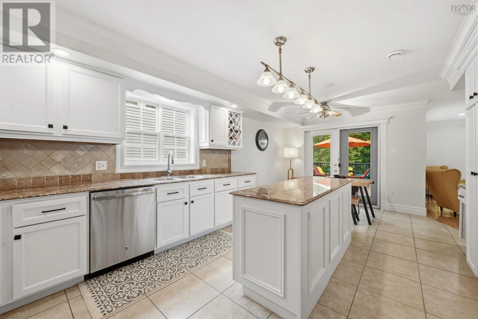 5743 Southwood Drive