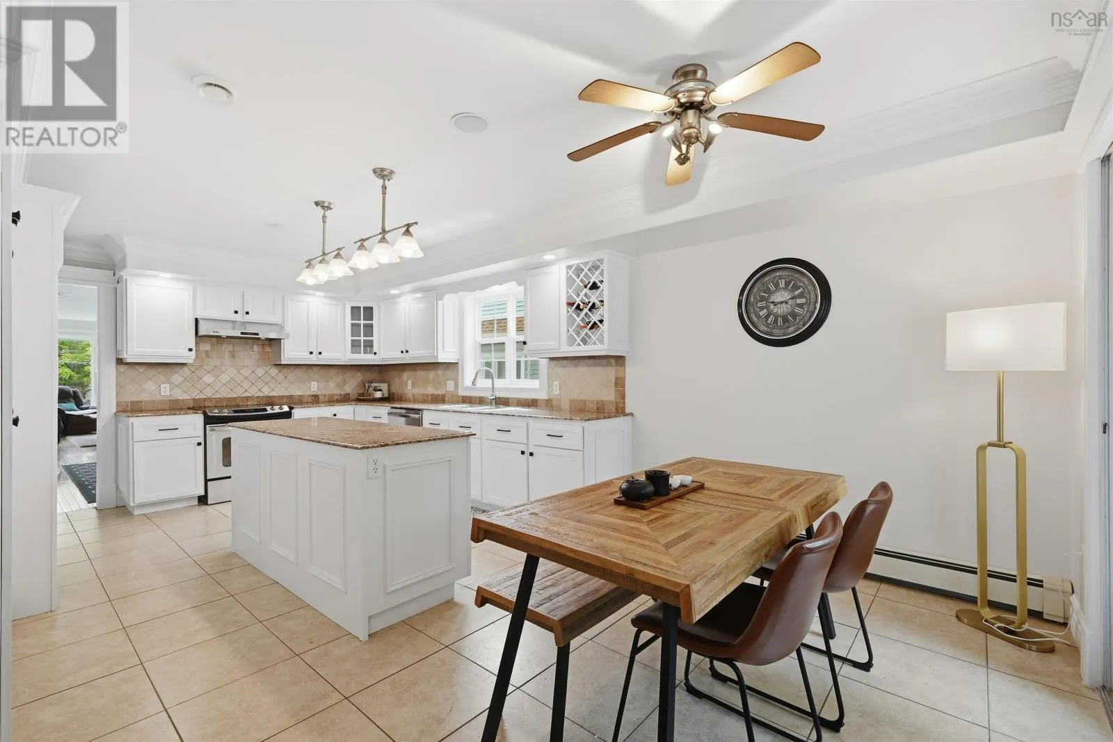 5743 Southwood Drive