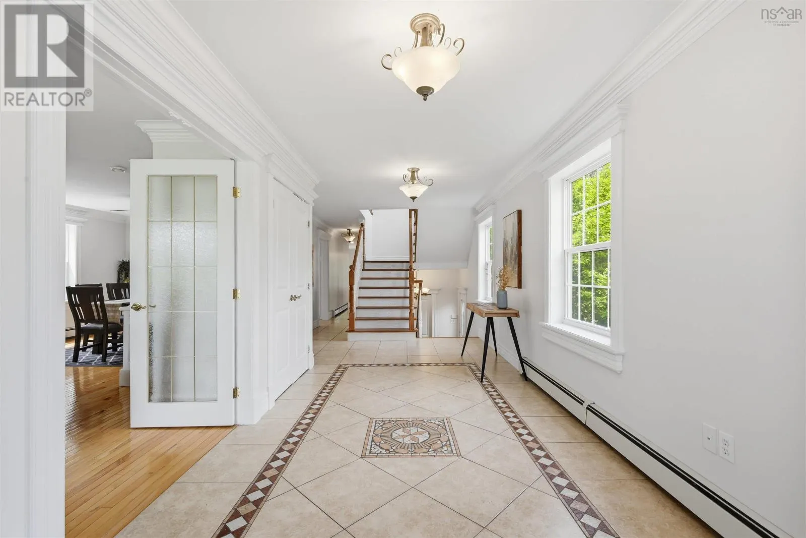 5743 Southwood Drive