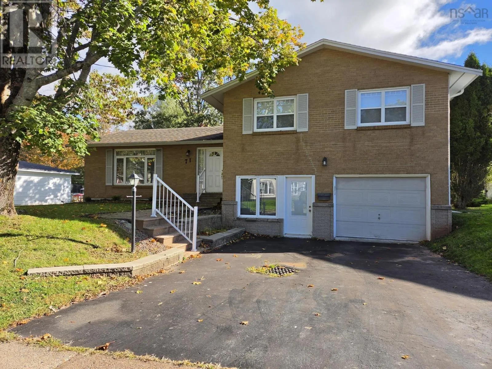 71 Harris Avenue