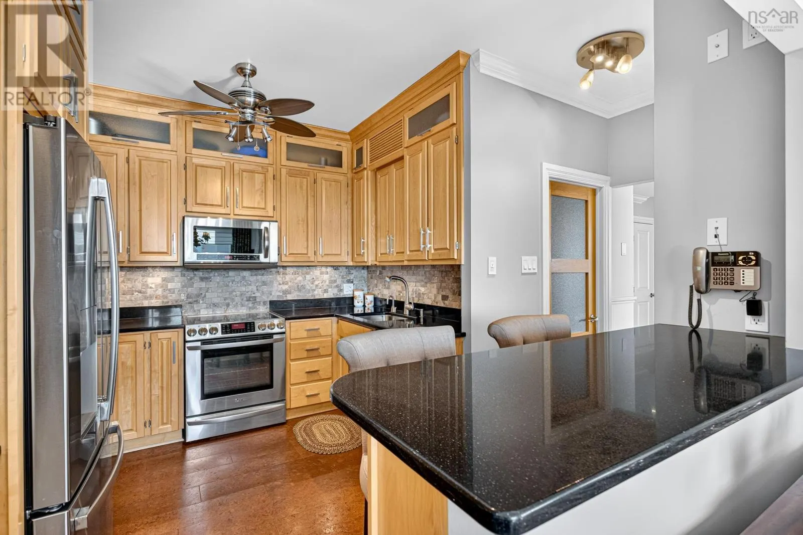 701 6095 Coburg Road