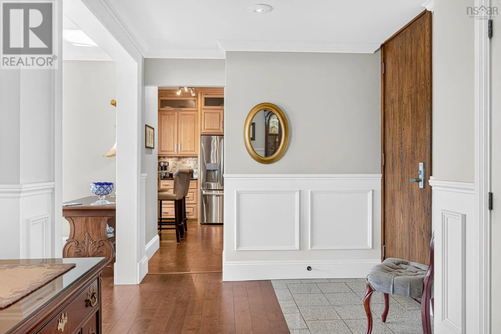 701 6095 Coburg Road