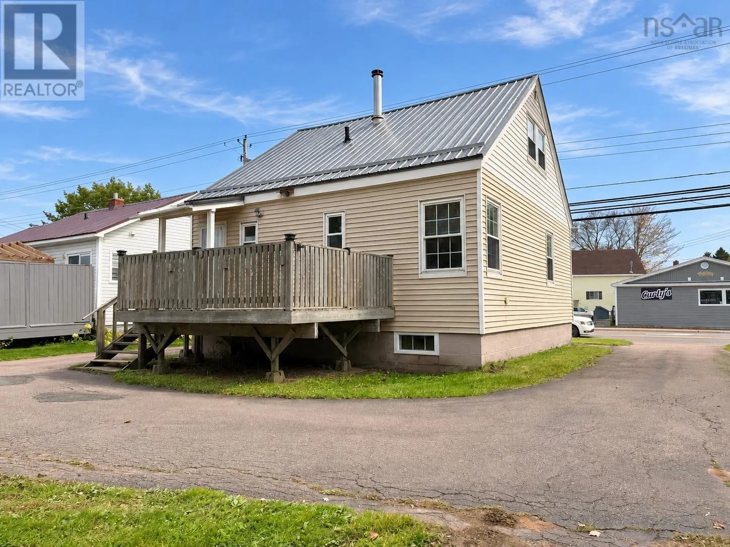 82 South Albion Street