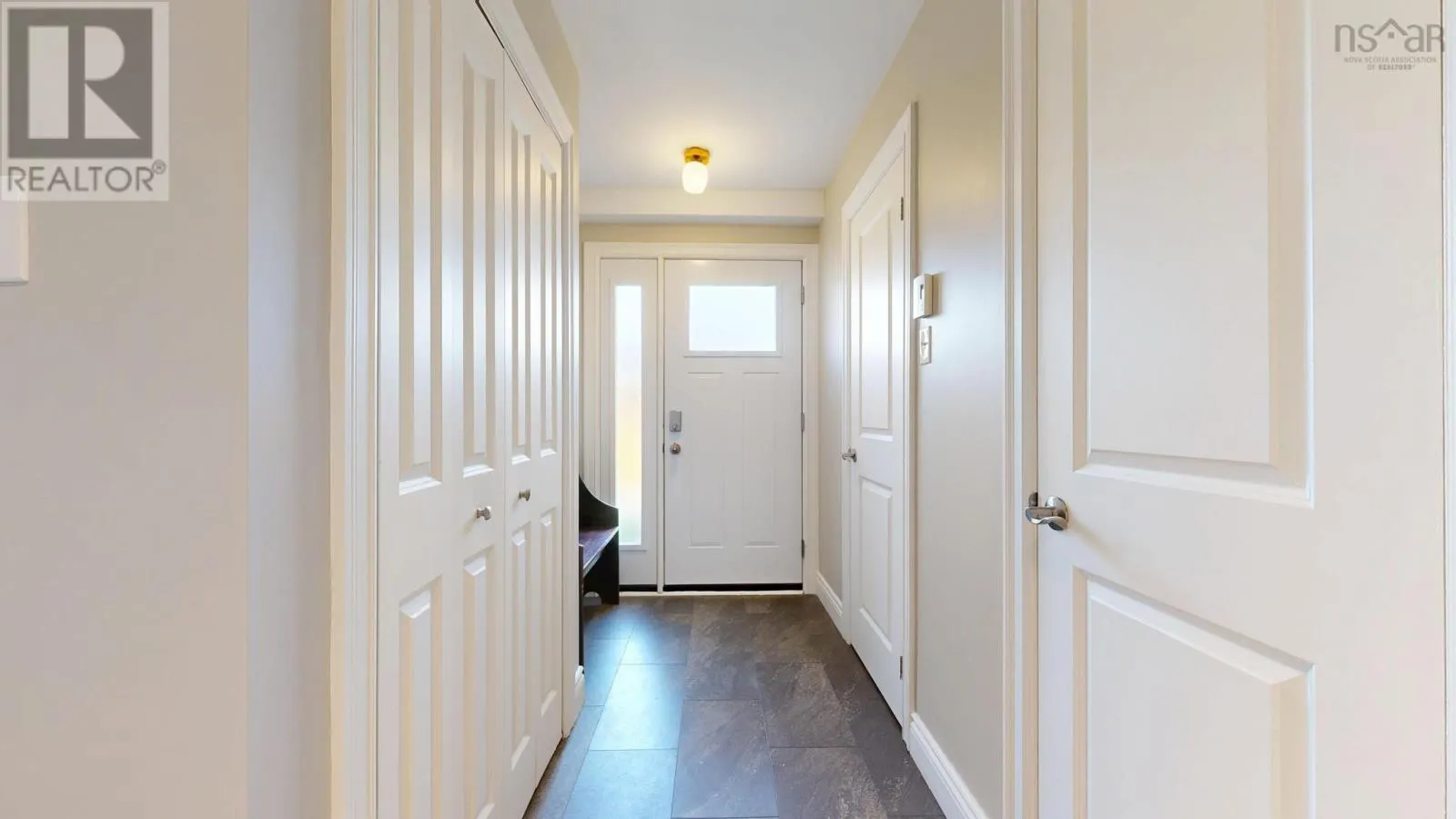 813 8 Blomidon Terrace