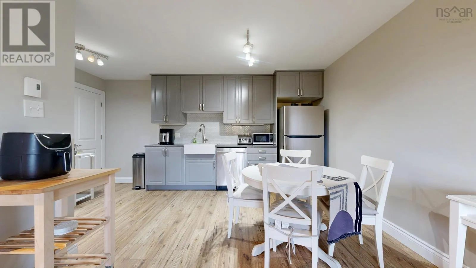 813 8 Blomidon Terrace