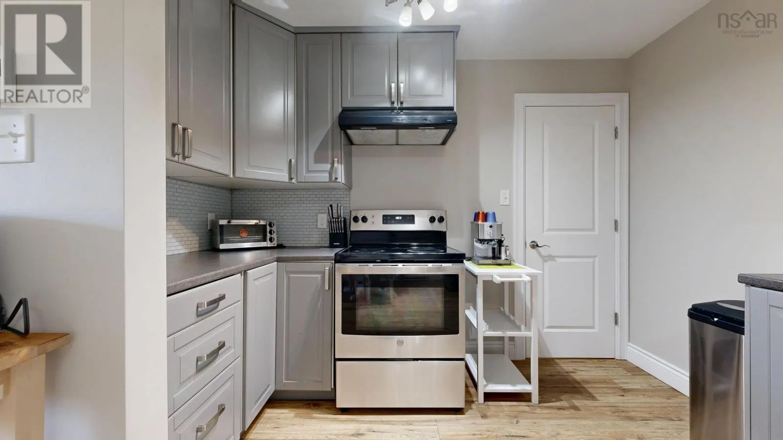 813 8 Blomidon Terrace