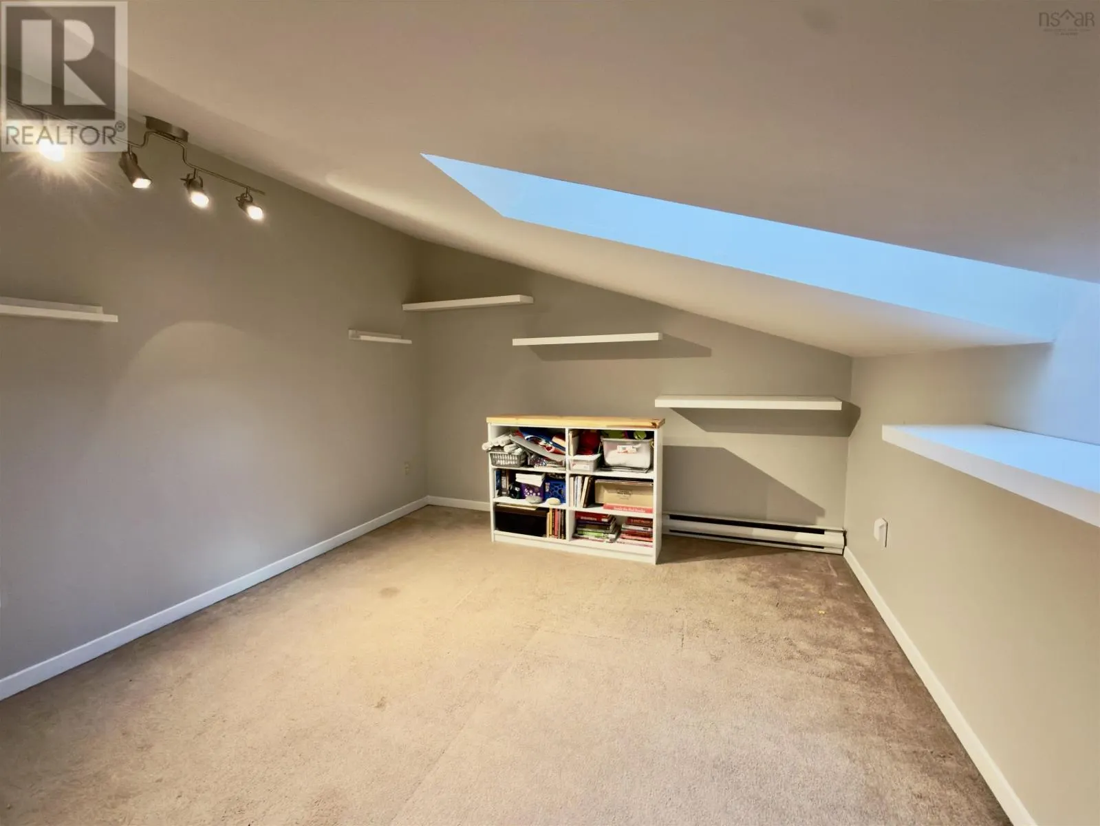 813 8 Blomidon Terrace