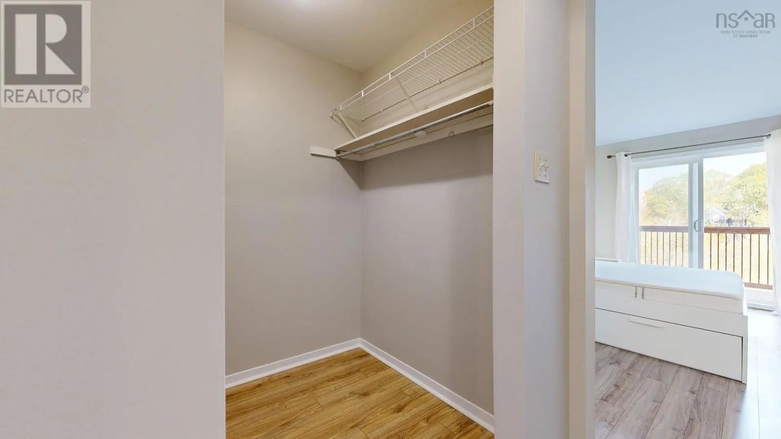 813 8 Blomidon Terrace