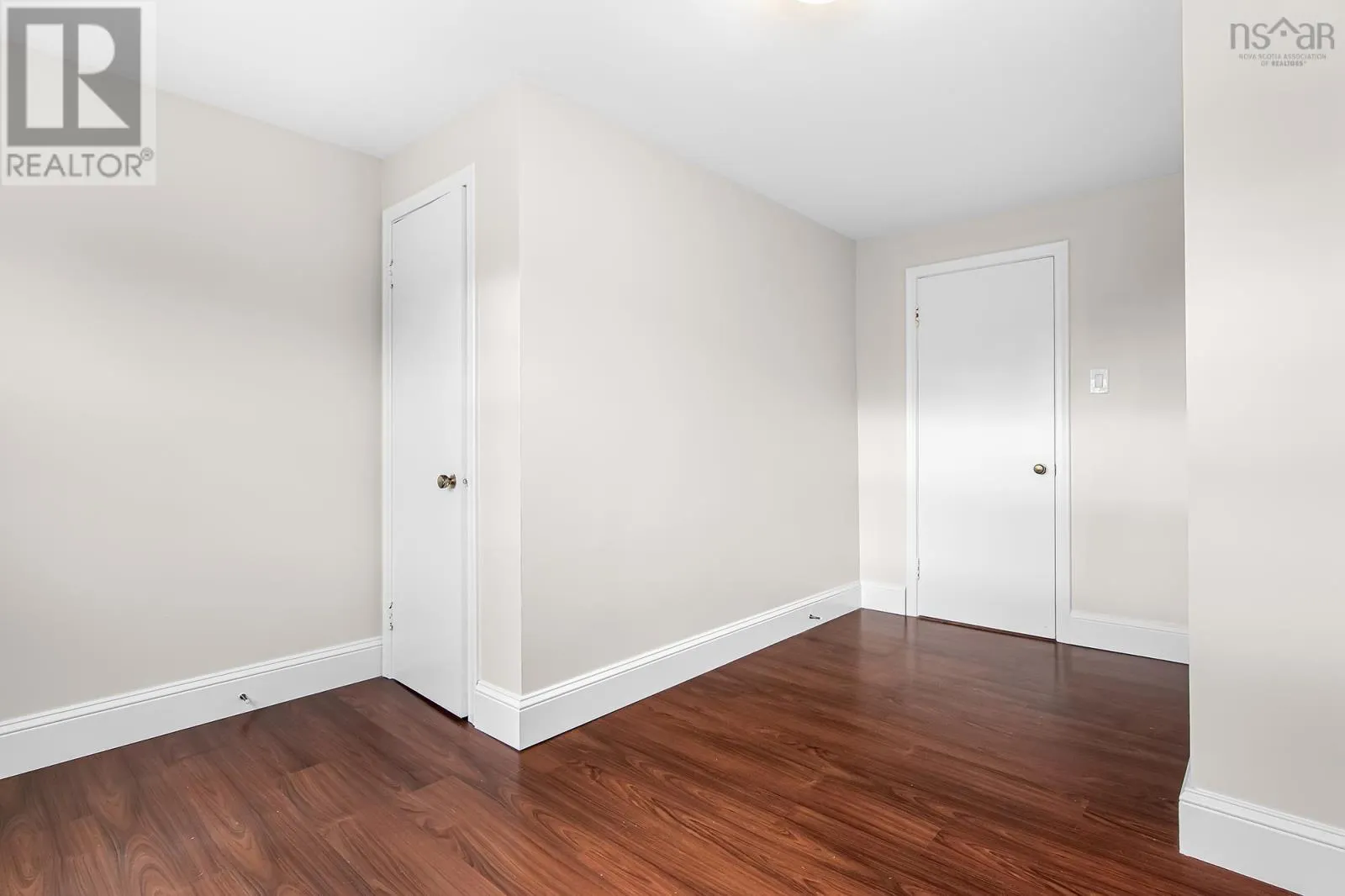 5879 Stairs Street